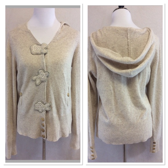 Anthropologie Sweaters - Knitted & Knotted Anthropologie hooded sweater
